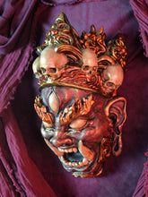 Cargar imagen en el visor de la galería, Máscara Mahakala Rojo