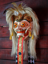 Cargar imagen en el visor de la galería, Máscara Rangda
