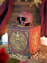 Cargar imagen en el visor de la galería, Caja Calavera Azteca