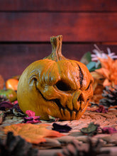 Cargar imagen en el visor de la galería, Calabaza de Halloween
