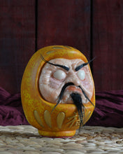 Cargar imagen en el visor de la galería, Daruma Amarillo