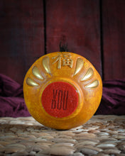 Cargar imagen en el visor de la galería, Daruma Amarillo