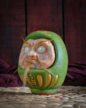 Cargar imagen en el visor de la galería, Daruma Verde