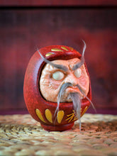 Cargar imagen en el visor de la galería, Daruma Rojo