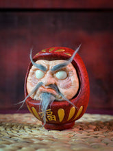 Cargar imagen en el visor de la galería, Daruma Rojo