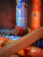 Cargar imagen en el visor de la galería, Incienso budista de Nepal