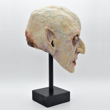 Cargar imagen en el visor de la galería, Nosferatu Skull