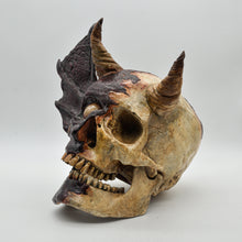 Cargar imagen en el visor de la galería, Purgatory Skull