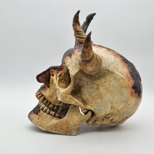 Cargar imagen en el visor de la galería, Purgatory Skull