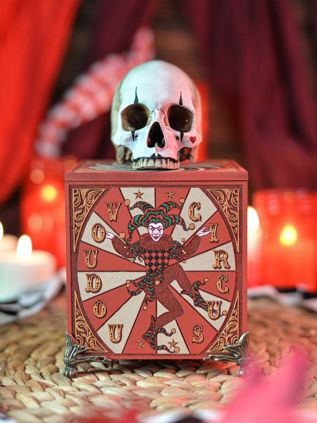 Caja de Madera con Calavera Circus