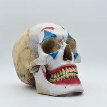 Cargar imagen en el visor de la galería, Joker Skull
