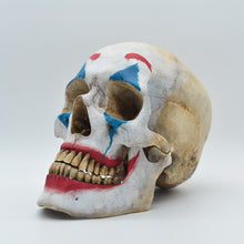 Cargar imagen en el visor de la galería, Joker Skull
